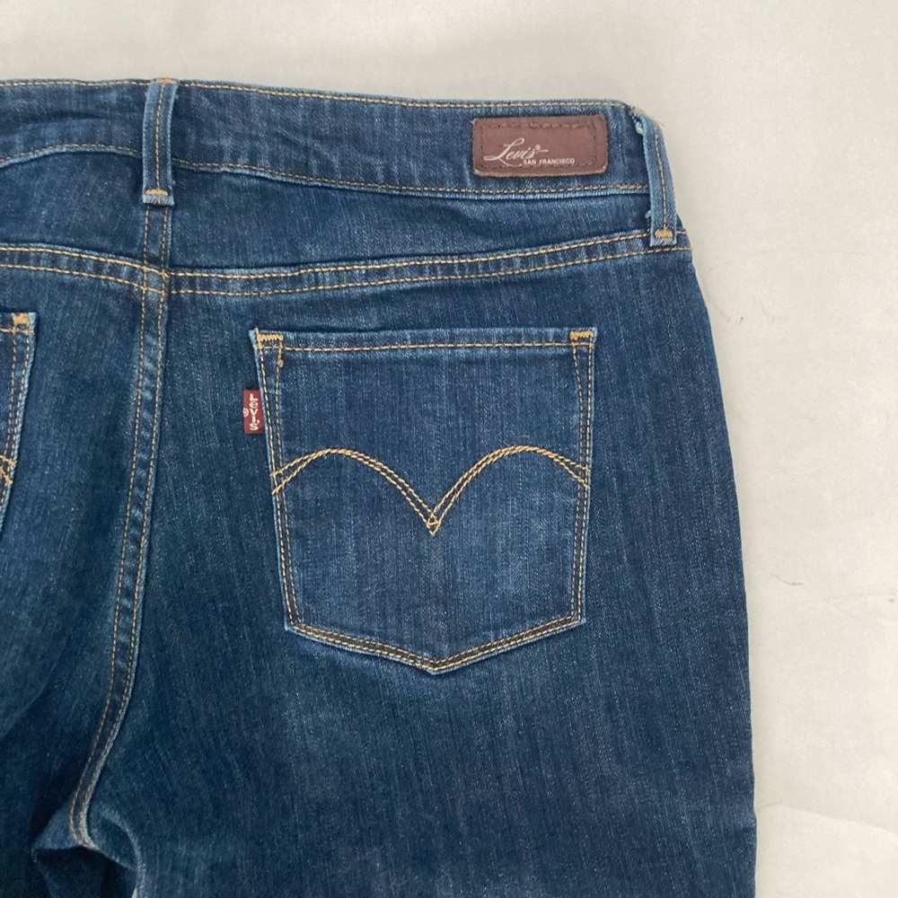 LEVI’S JEANS. - Picture 4 of 5
